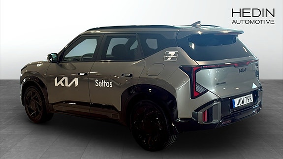 Kia Seltos 3 of 5