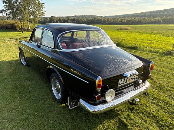Volvo Amazon 4 of 5