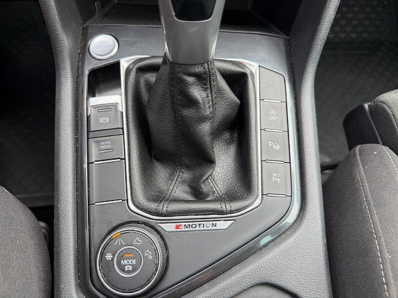 Volkswagen Tiguan 15 of 18