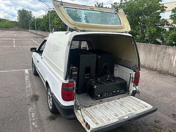 Volkswagen Caddy 3 of 5
