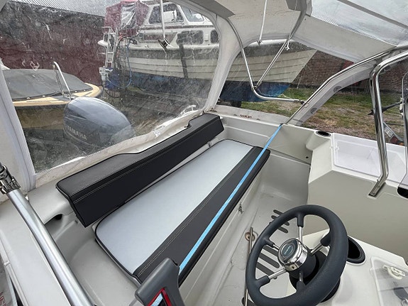 Terhi 475 Twin Yamaha 40hk 4-takt 80km Tiki Trailer 8 of 12