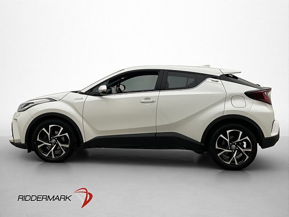 Toyota C-HR 4 of 5