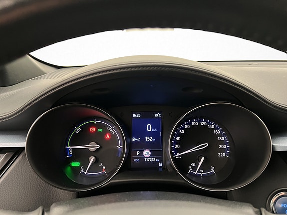 Toyota C-HR 19 of 30