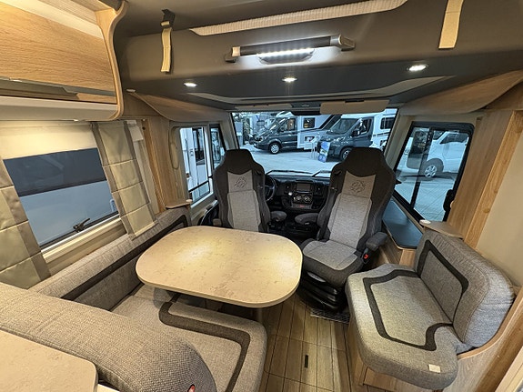 Knaus Sky I 700 LX 6 of 21