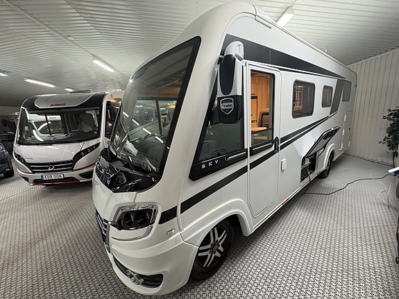 Knaus Sky I 700 LX 3 of 21