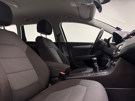 Volkswagen Passat 11 of 20