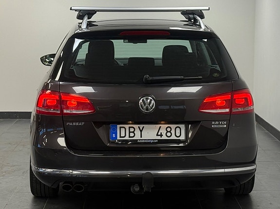 Volkswagen Passat 17 of 20