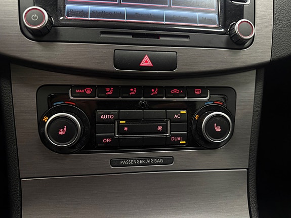 Volkswagen Passat 14 of 20