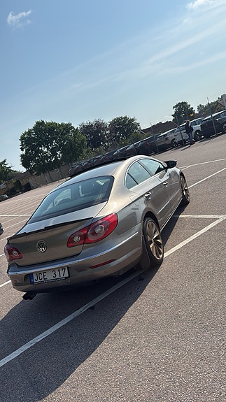 Volkswagen Passat CC 5 of 5