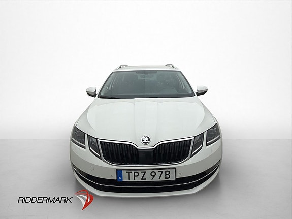 Skoda Octavia 2 of 5
