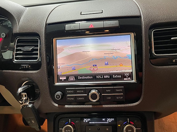 Volkswagen Touareg 13 of 16