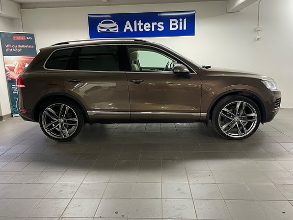 Volkswagen Touareg 8 of 16