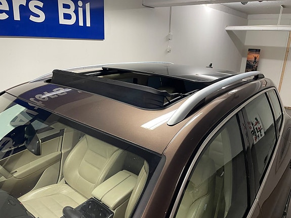 Volkswagen Touareg 15 of 16