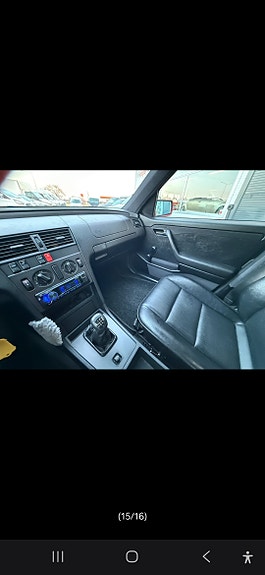 Mercedes-Benz C200 8 of 16