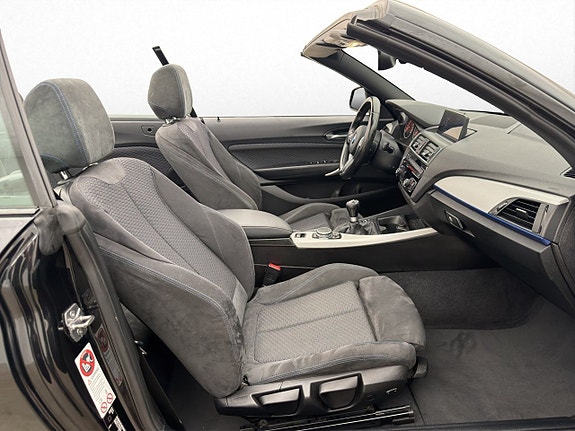 BMW 220i 13 of 30