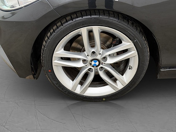 BMW 220i 30 of 30