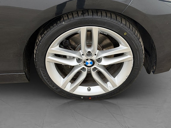 BMW 220i 28 of 30