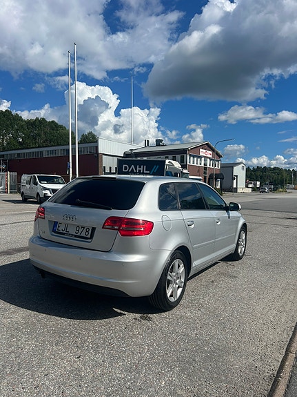 Audi A3 4 of 5