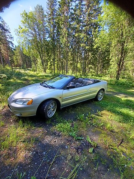 Chrysler Sebring 11 of 12