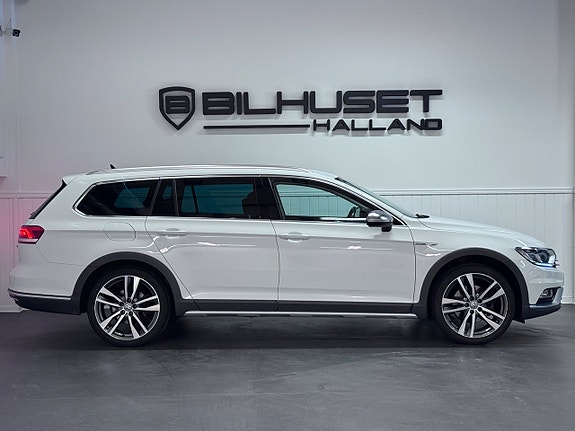 Volkswagen Passat Alltrack 6 of 28