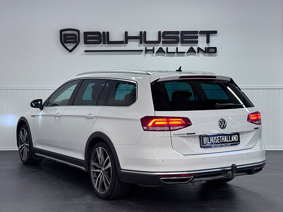 Volkswagen Passat Alltrack 8 of 28