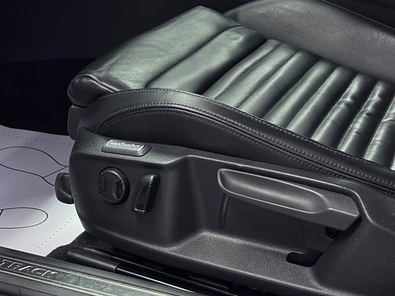 Volkswagen Passat Alltrack 27 of 28