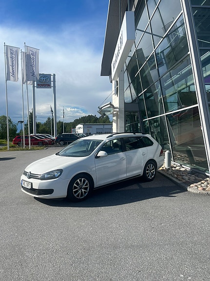 Volkswagen Golf VI 3 of 5