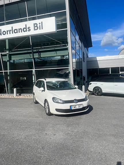 Volkswagen Golf VI 4 of 5