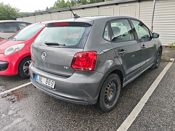 Volkswagen Polo 3 of 5