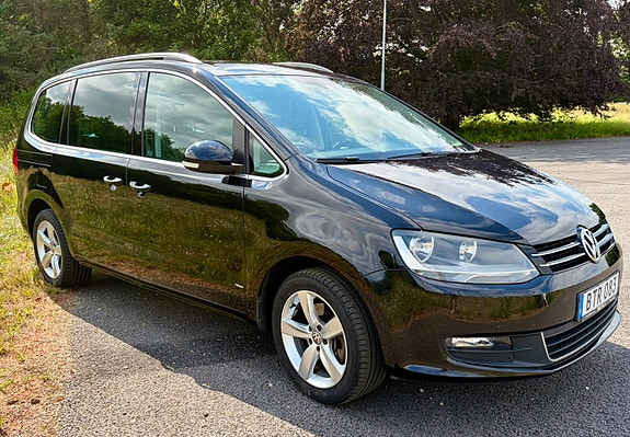 Volkswagen Sharan 3 of 5