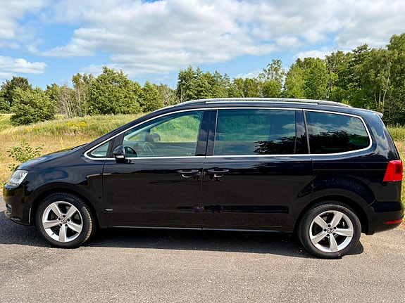 Volkswagen Sharan 2 of 5