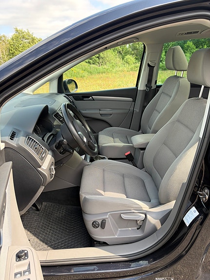 Volkswagen Sharan 5 of 5