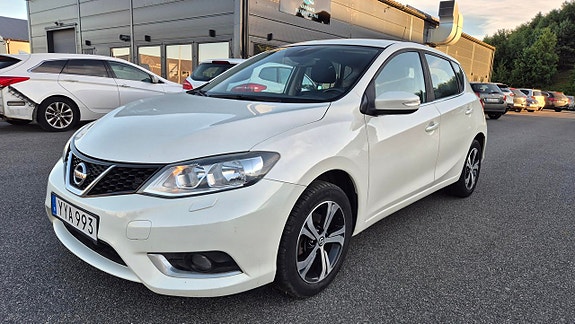 Nissan Pulsar 2 of 5