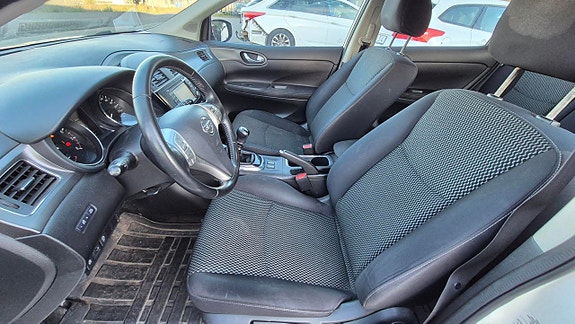 Nissan Pulsar 5 of 5