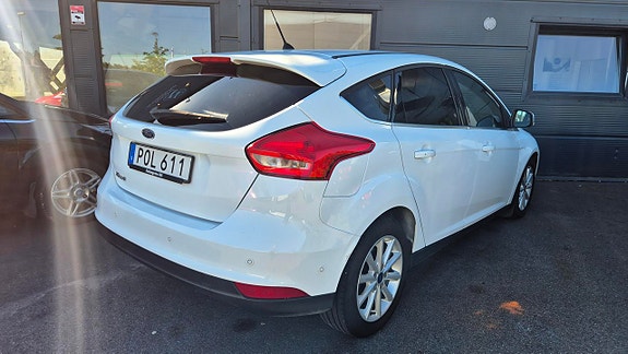 Ford Focus 4 of 5