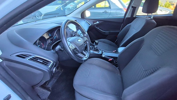 Ford Focus 7 of 9