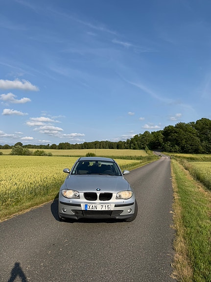 BMW 116i 2 of 5