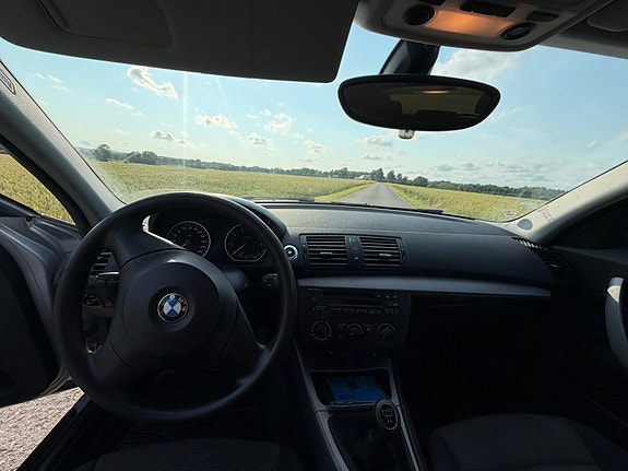 BMW 116i 6 of 12