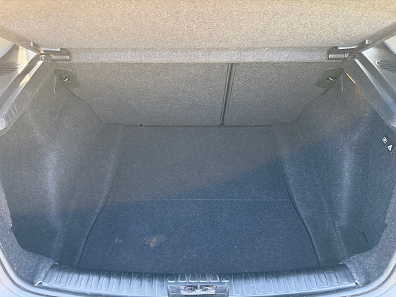 BMW 116i 10 of 12