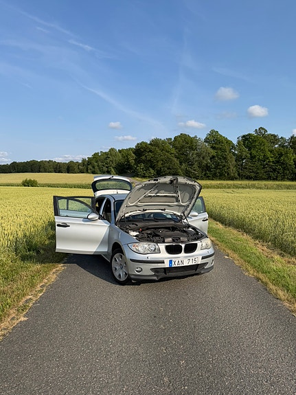 BMW 116i 3 of 5