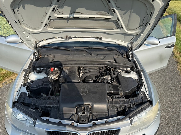 BMW 116i 9 of 12