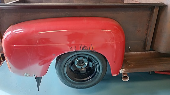 Ford F-100 3 of 5