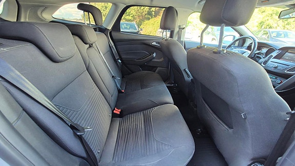Ford Focus 6 of 9