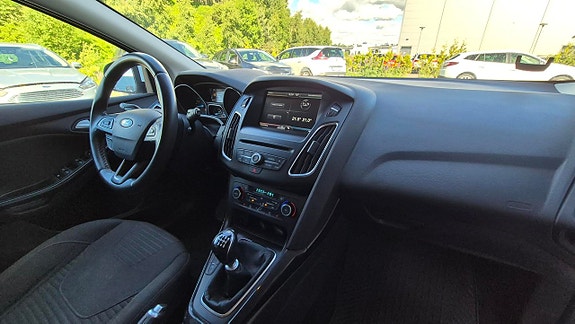 Ford Focus 7 of 9