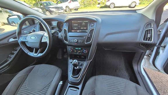 Ford Focus 8 of 9