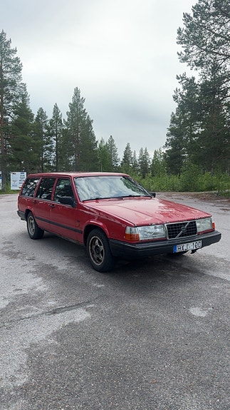 Volvo 940 2 of 5
