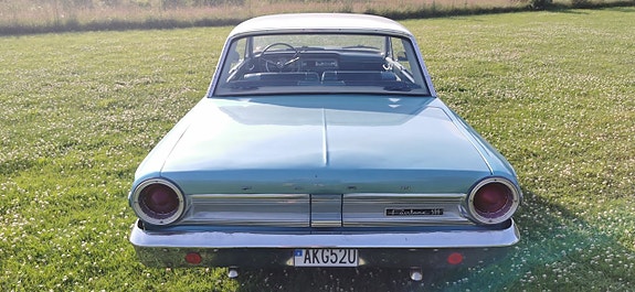 Ford Fairlane 6 of 15