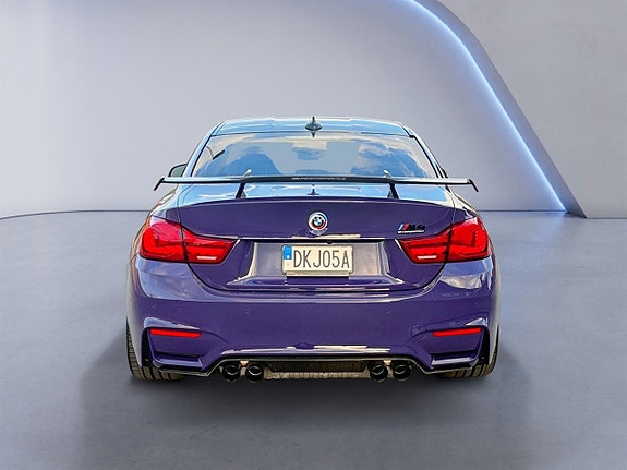 BMW M4 5 of 5