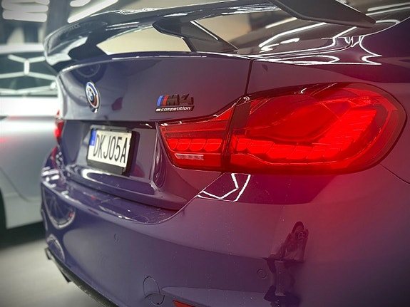 BMW M4 8 of 27