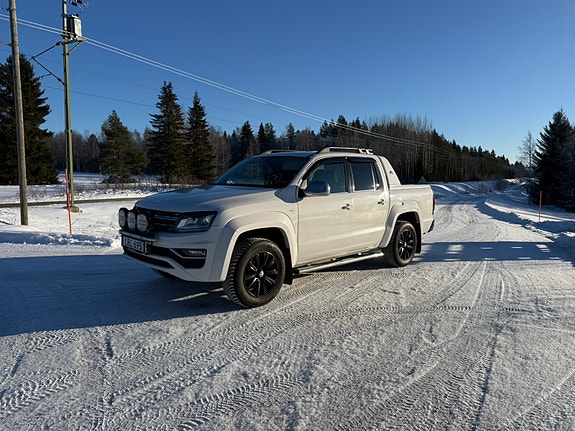 Volkswagen Amarok 2 of 4